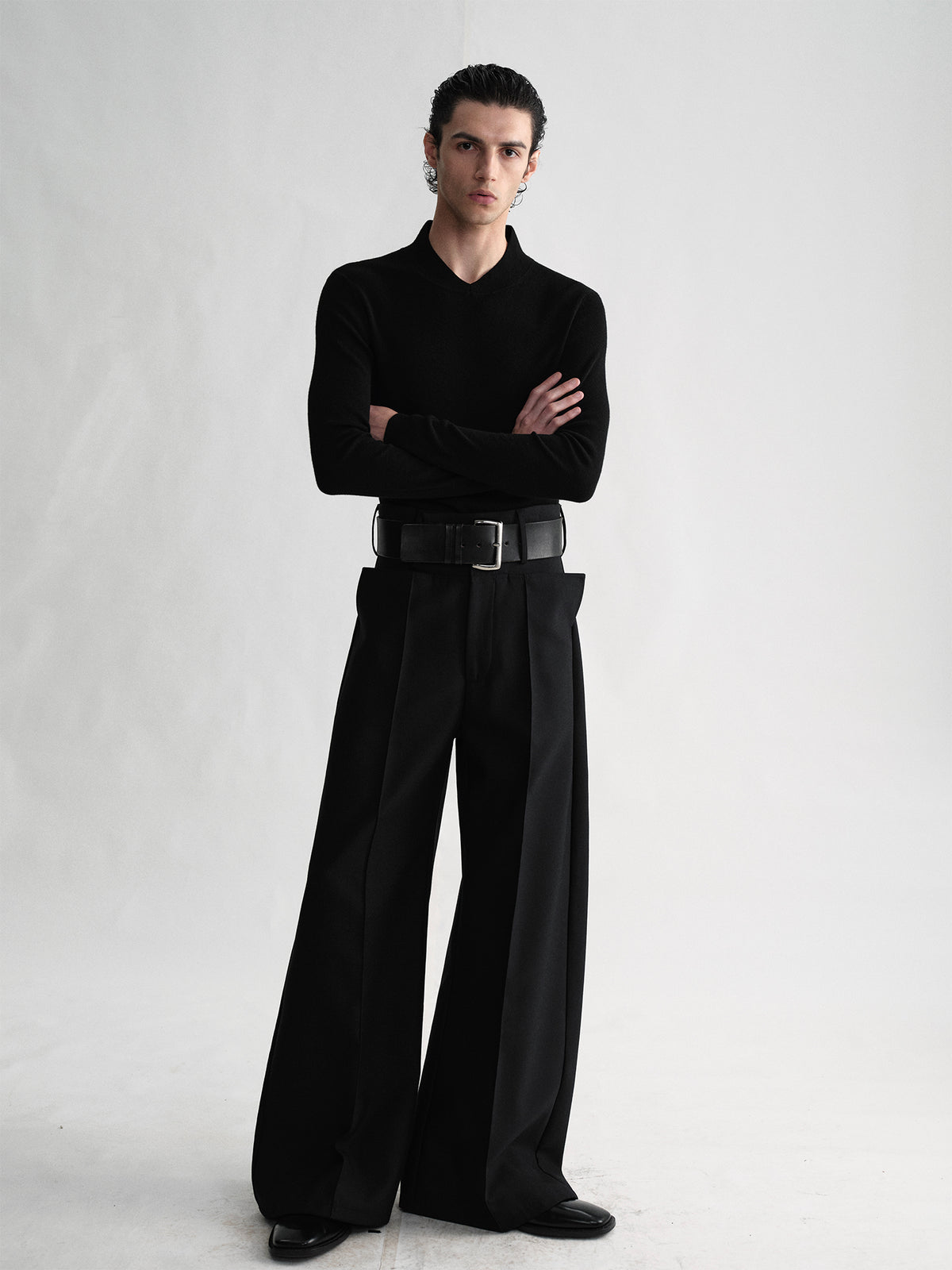 V neck slim fit cashmere knitted sweater