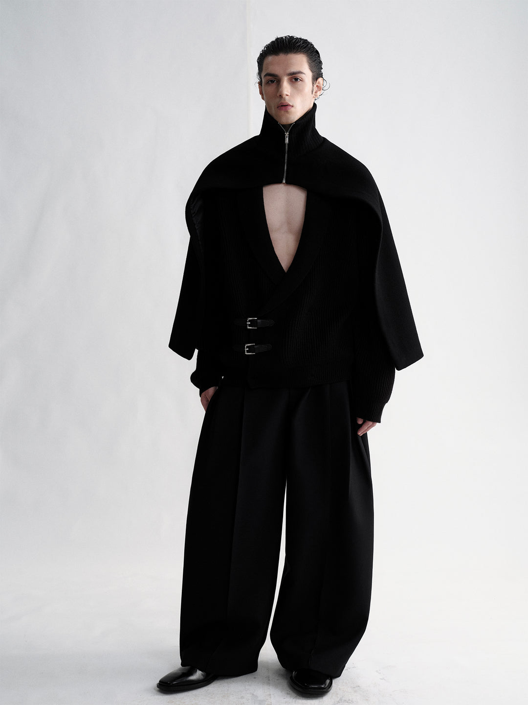 Woolen Vest Shawl With High Collar And Zipper Design