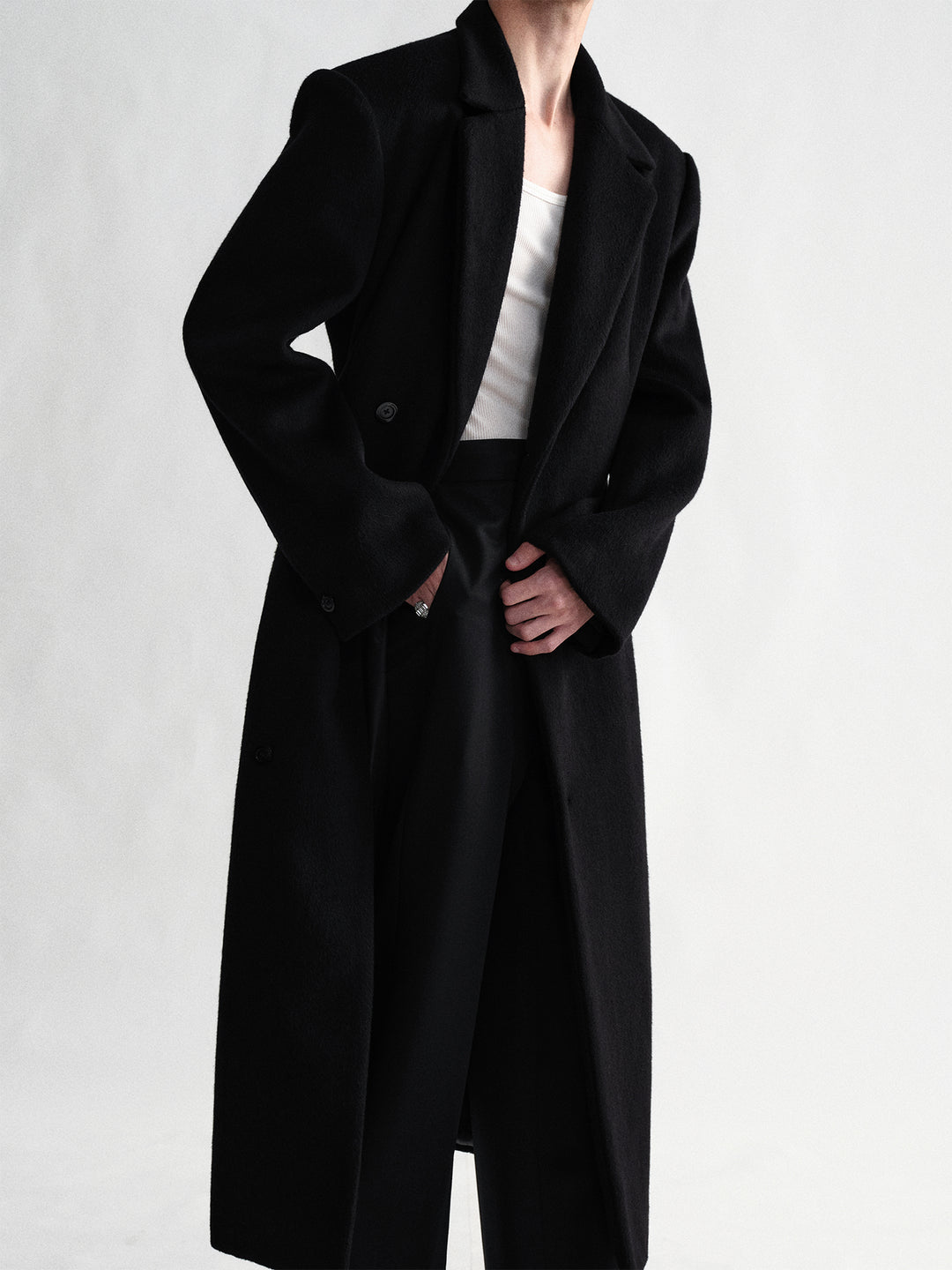 Minimalist Slim-Fit Long Single-Breasted Wool Coat