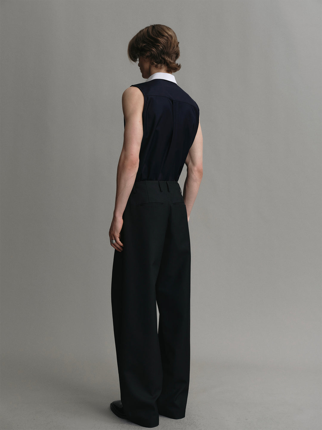 Navy Wool Sleeveless Vest Shirt With Spliced Collar And Placket Design