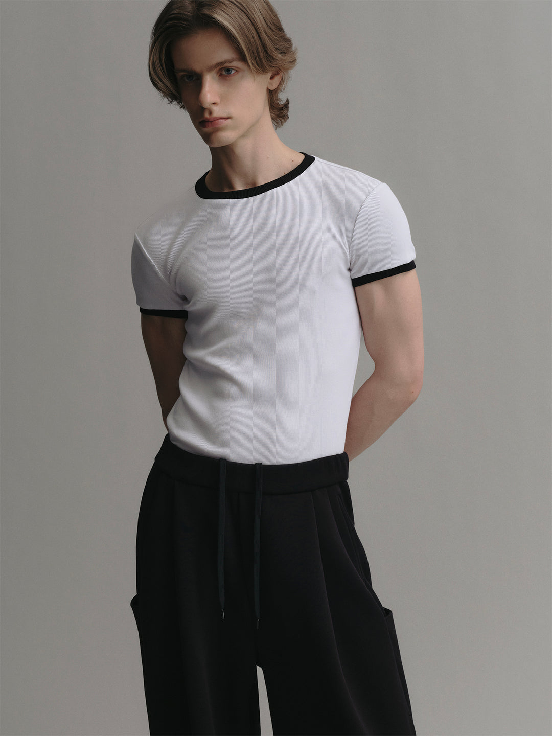 Crew Neck Stretch Slim-fit T-shirt with Color Contrast on Collar and Cuffs