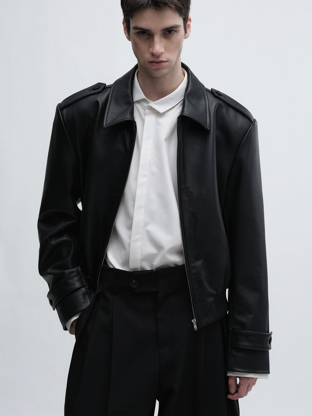 Short Cowhide Leather Jacket With Epaulets