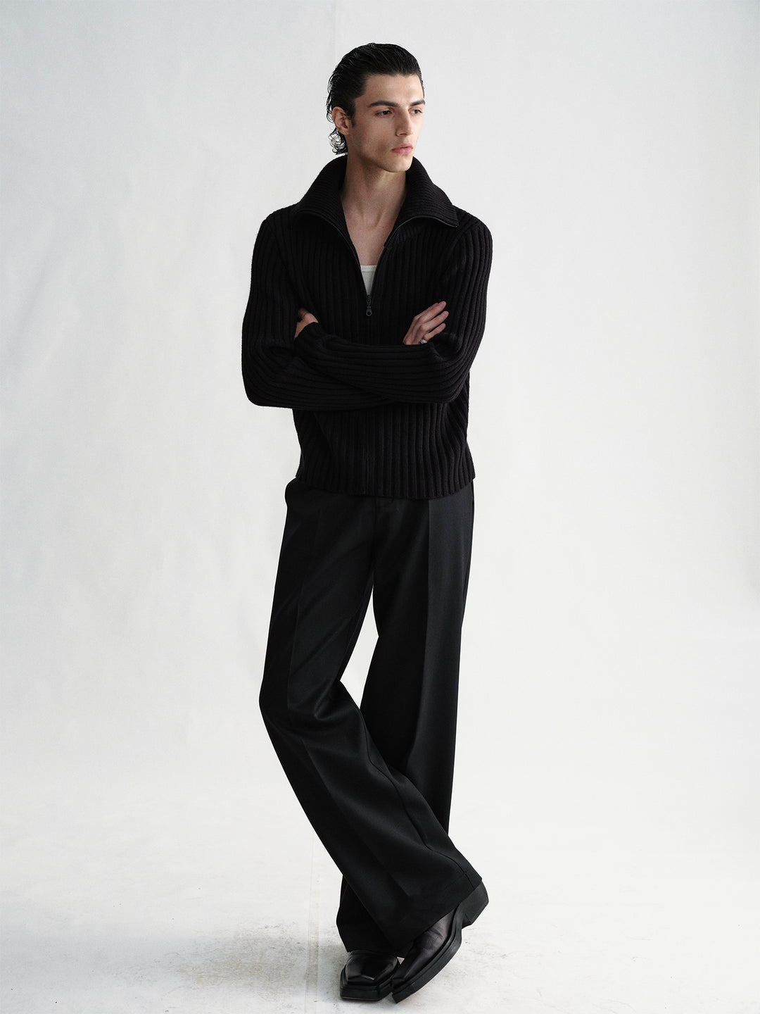 Short Wool Sweater With Black Ribbed Zipper Design