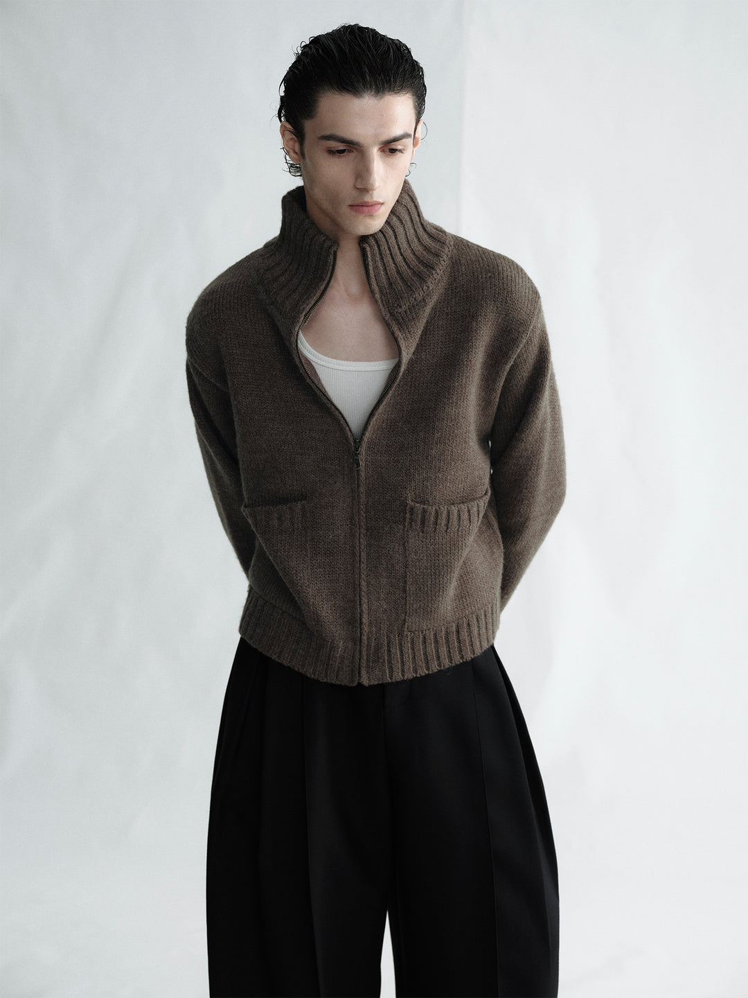 Vintage Pocket Design Zip-Up Short Stand-Collar Wool Sweater