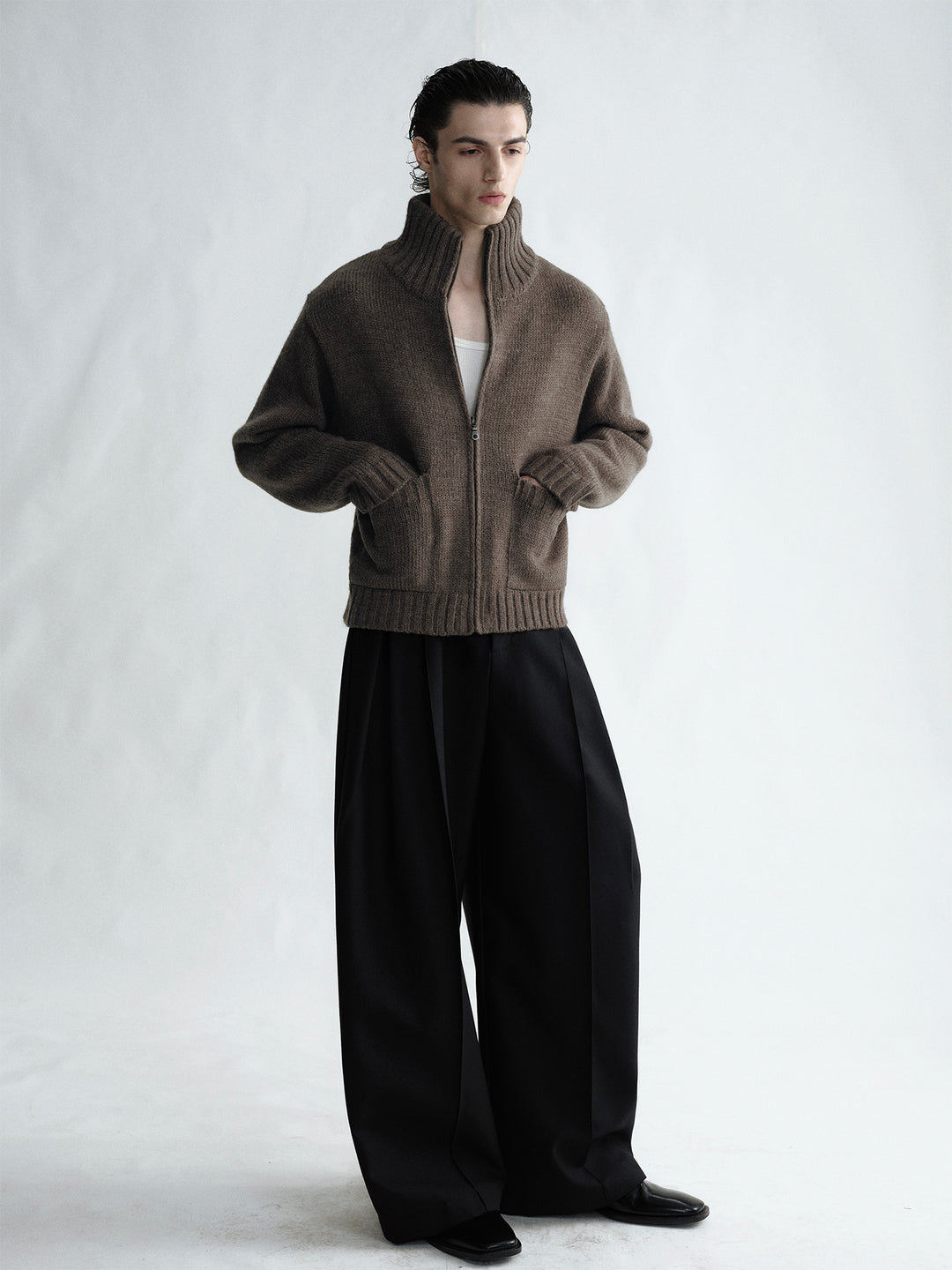 Vintage Pocket Design Zip-Up Short Stand-Collar Wool Sweater