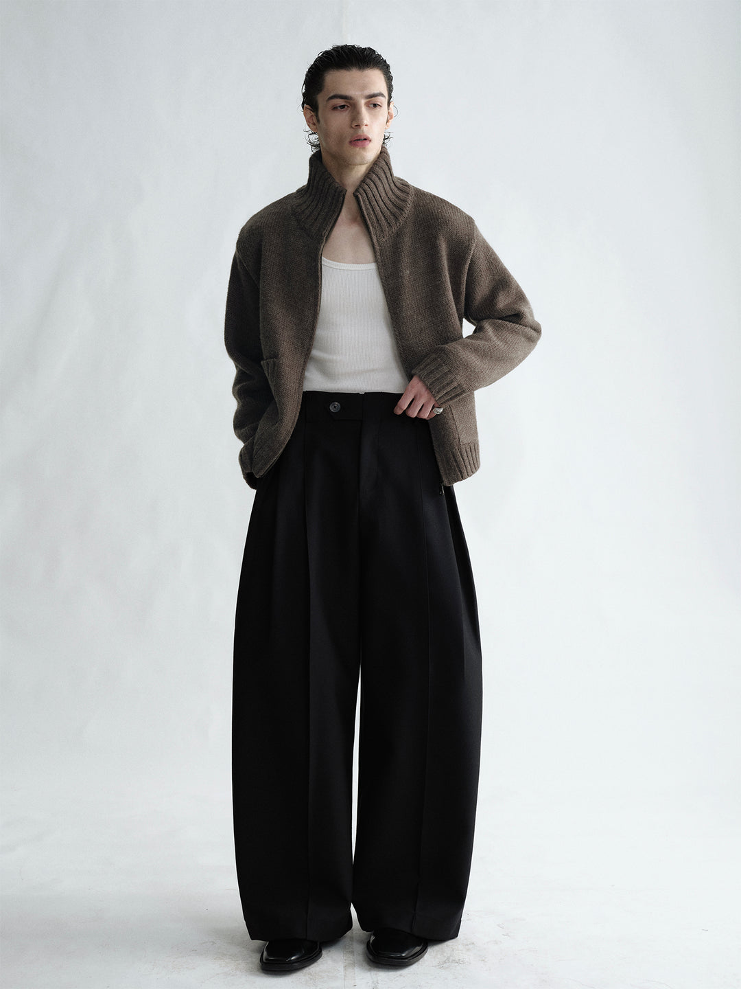 Vintage Pocket Design Zip-Up Short Stand-Collar Wool Sweater