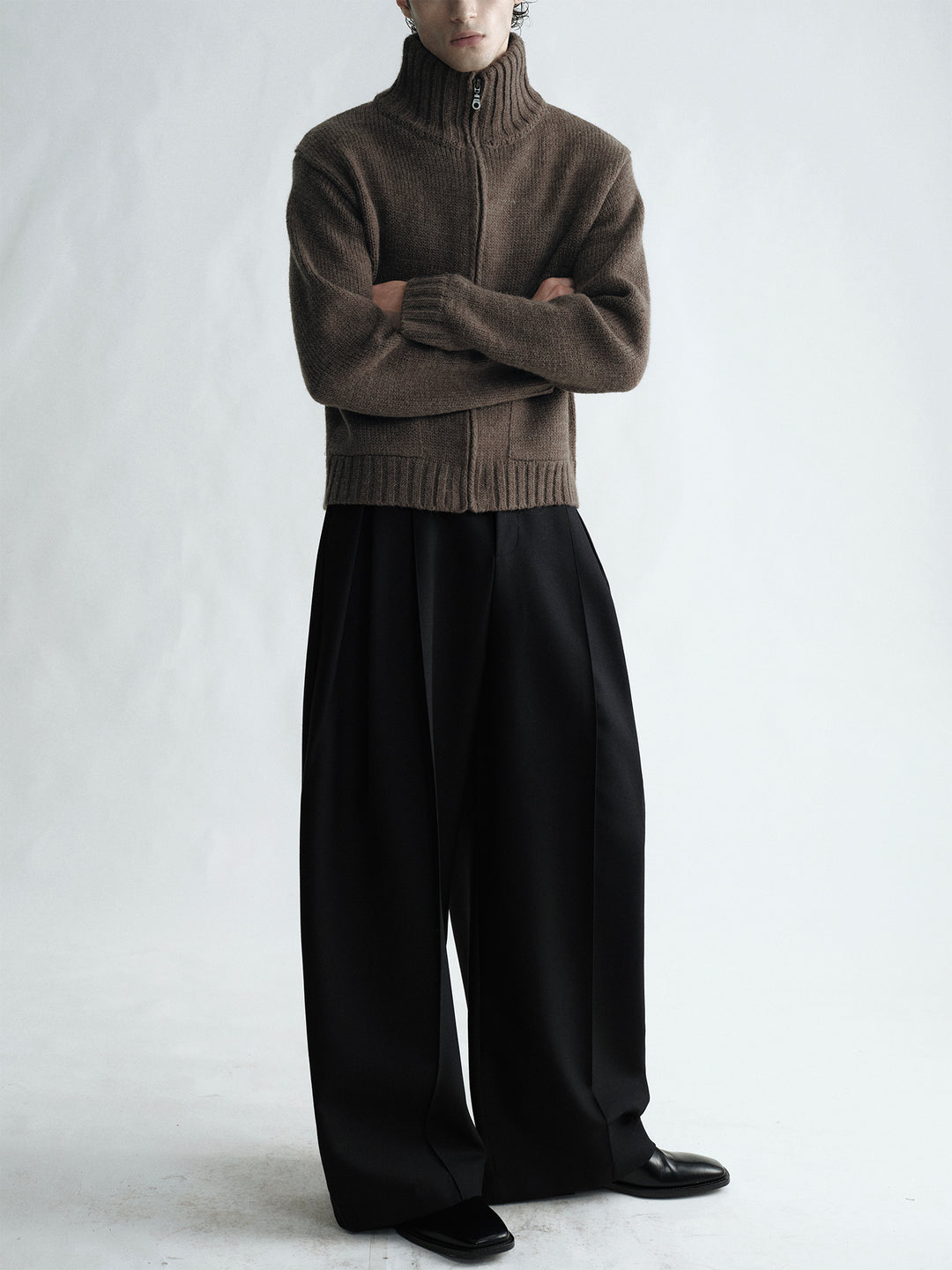 Vintage Pocket Design Zip-Up Short Stand-Collar Wool Sweater